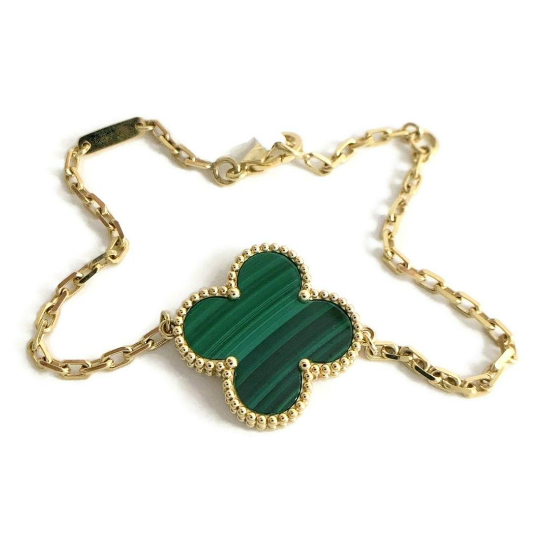 Green Malachite Clover Pendant Bracelet 18K Yellow Gold, 6.40 Grams (1 of 9)
