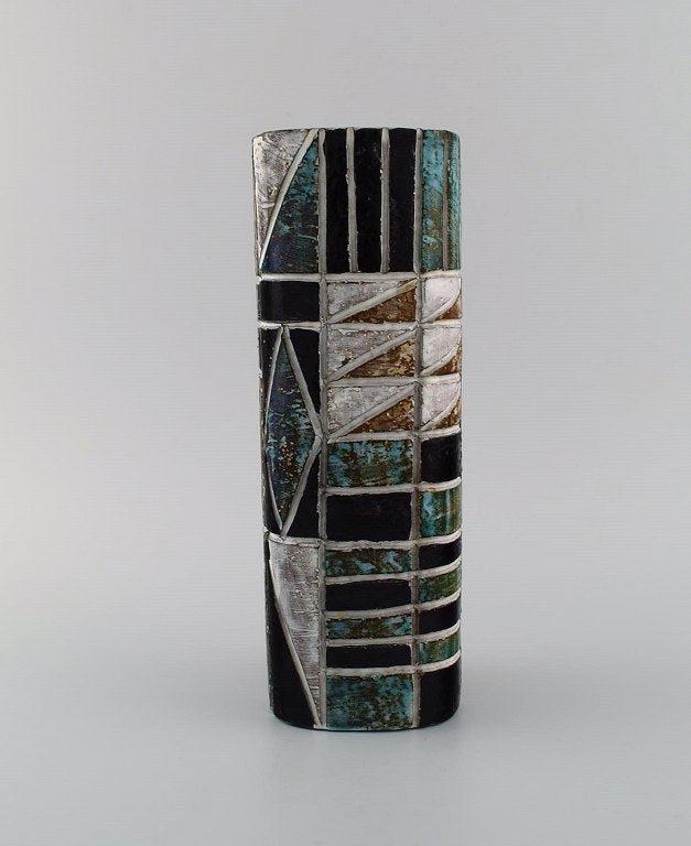Ingrid Atterberg (1920-2008) for Upsala-Ekeby. Rare vase in glazed stoneware with hand-painted: Ingrid Atterberg (1920-2008) for Upsala-Ekeby. Rare vase in glazed stoneware with hand-painted geometric fields. 1960s. Measures: 26 x 9.5 cm. In excellent condition. Signed. Reserve: $392.00 Shipping