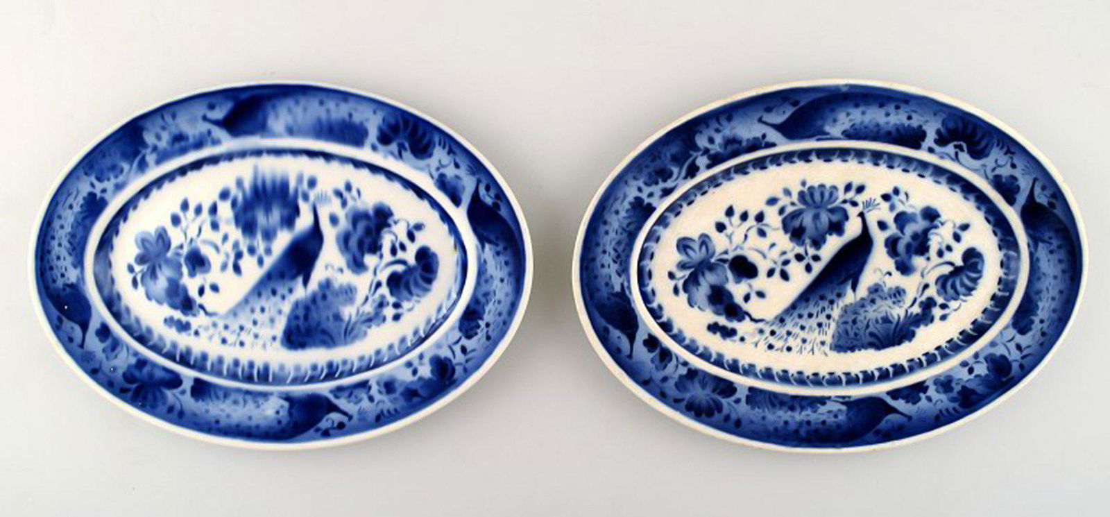 Peacock from Copenhagen faience / Aluminia. Large oval platter in earthenware. 2 pcs. in stock. (1 of 4)