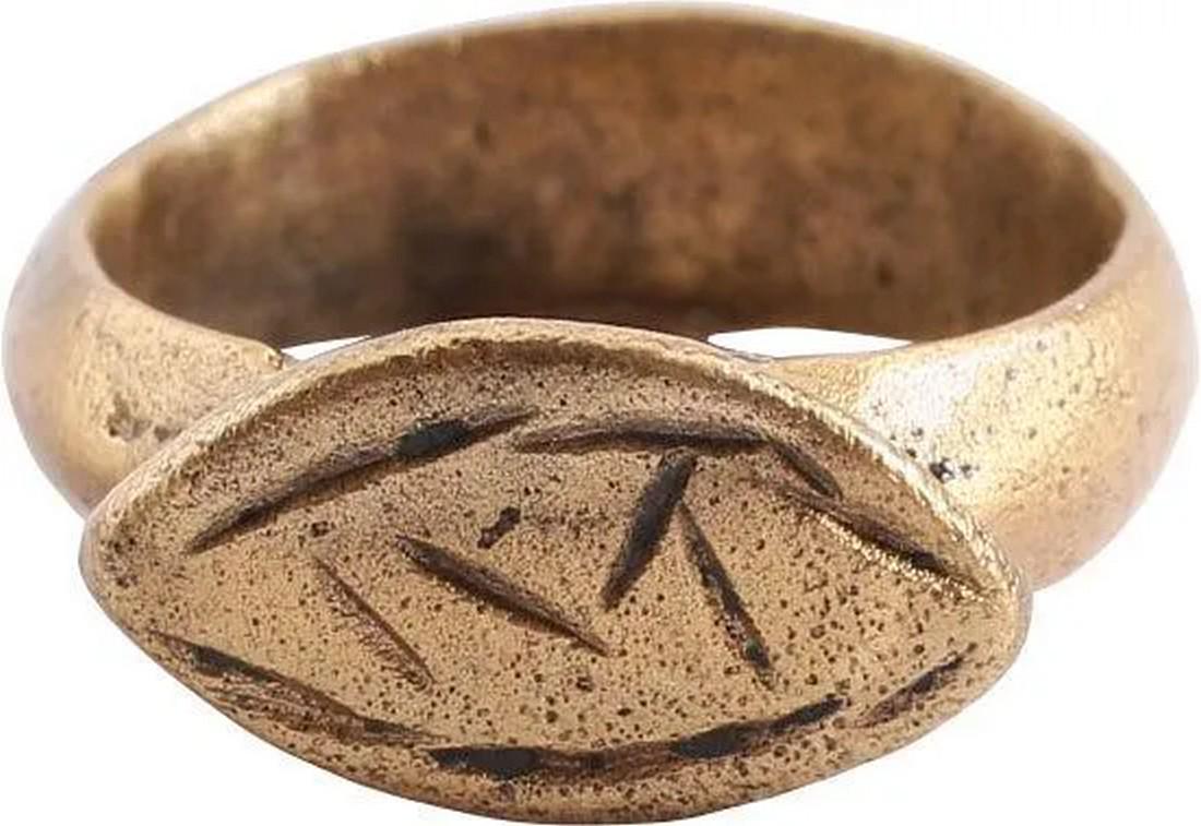 VIKING RUNIC RING, 9TH-10TH CENTURY, SIZE 6 1/4 (1 of 4)