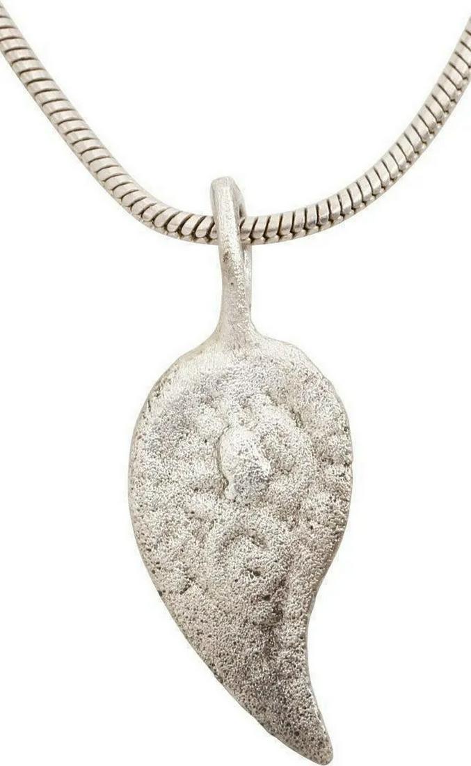 ANCIENT ROMAN WOMAN’S NECKLACE 3RD-6TH C.AD (1 of 3)