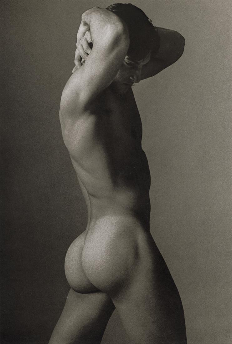 KEN HAAK - Untitled, 1984: Artist: Ken Haak Title: Untitled, 1984 Medium: Photo Litho, 1986, USA Dimensions: 7.35x10.9" Description: Heat Wax Mounted on 11x14" Conservation Board Artist Bio: Ken Haak (1923 - 1991) Celebrated fa