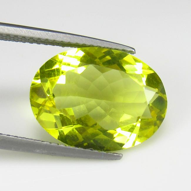 Natural Lemon Quartz - 7.19 Ct: No Reserve! Title: Natural Lemon Quartz - 7.19 Ct Origin: Africa Weight: 7.19 Size/Dimensions: 16.0 x 12.0 x 6.5 mm Additional Information: Pieces : 1 No's / Shape : Oval Cut / Color : Greenish Yellow
