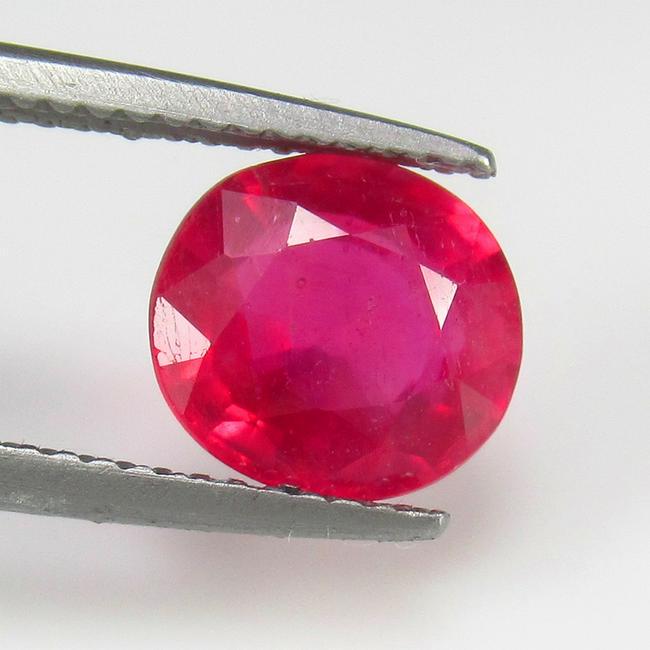 Natural Red Ruby - 3.00 Ct (1 of 2)