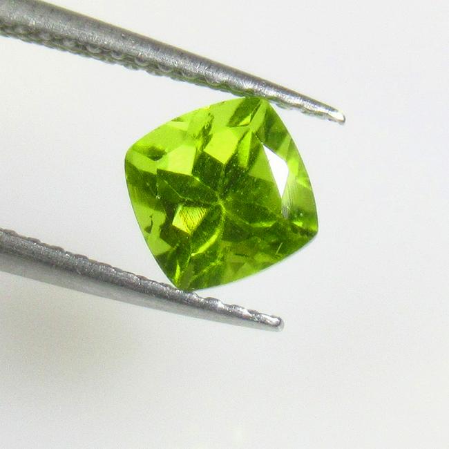 1.36 Ctw Natural Pakistan Peridot Cushion Cut: No Reserve! Title: 1.36 Ctw Natural Pakistan Peridot Cushion Cut Stone Clarity: VVS Gemstones: Natural Peridot Carat Weights: 1.36 Size/Dimensions: 6.00 x 6.00 x 5.10 mm Additional Information: Top Cl