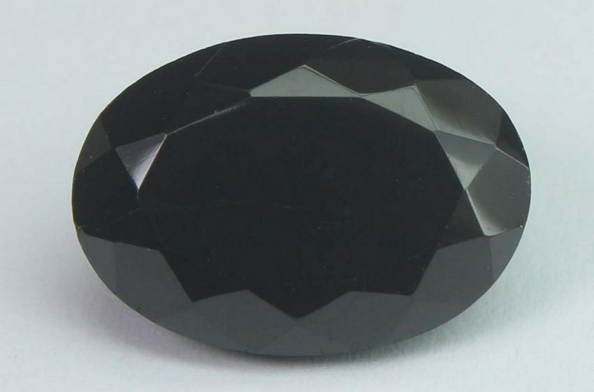Lovely " Natural Black Spinel " 7.84 Cts Natural Black Spinel: No Reserve! Title: Lovely " Natural Black Spinel " 7.84 Cts Natural Black Spinel Additional Information: Gemstone : Natural Black Spinel Shape and cut : Oval Cut Origin : Africa Weight : 7.84 carats M