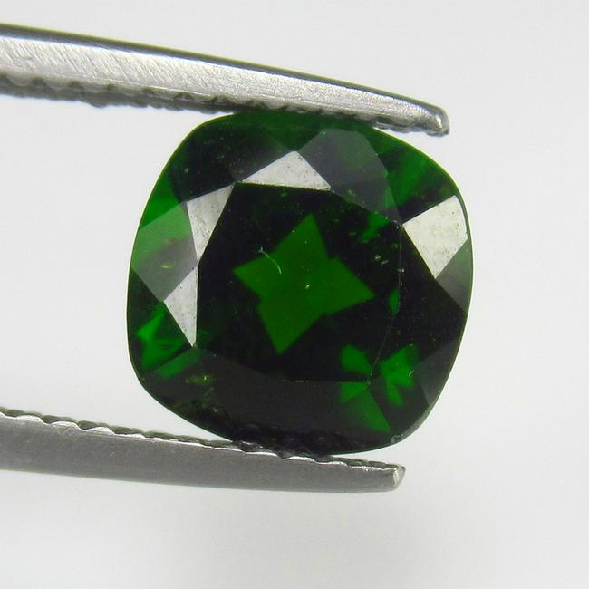 Natural Chrome Diopside - 2.59 Ct (1 of 3)