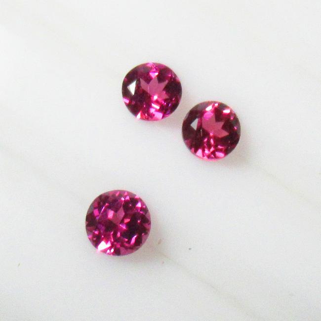 1.16 Ctw Natural 3 Rhodolite Garnet Round Set (1 of 2)