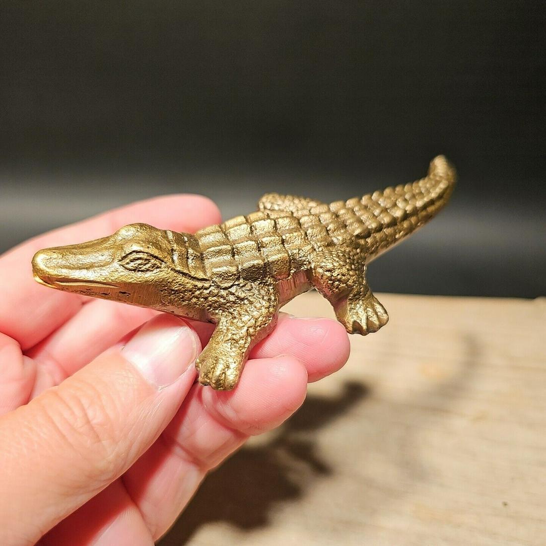 Brass Alligator Paperweight Desk Figure (1 of 13)