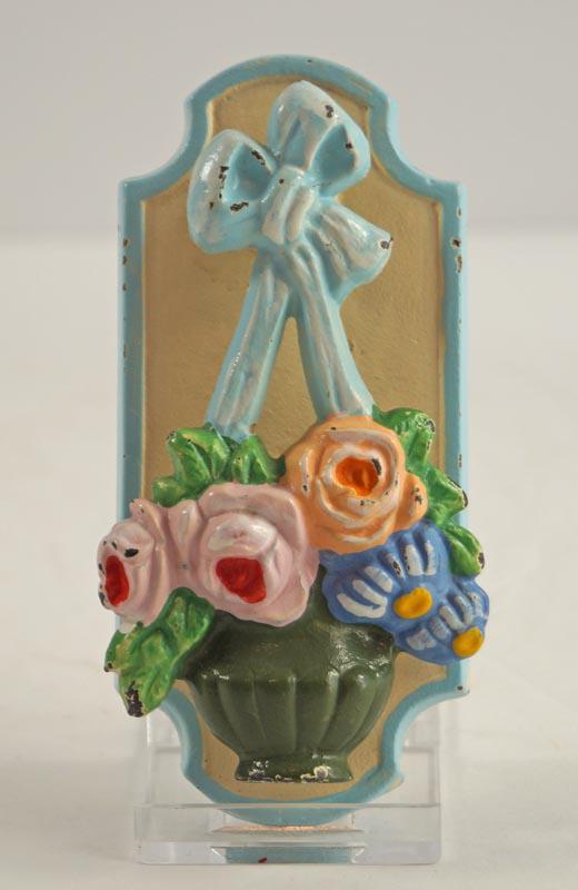 Flowers in Basket Cast Iron Hubley Doorknocker (1 of 4)