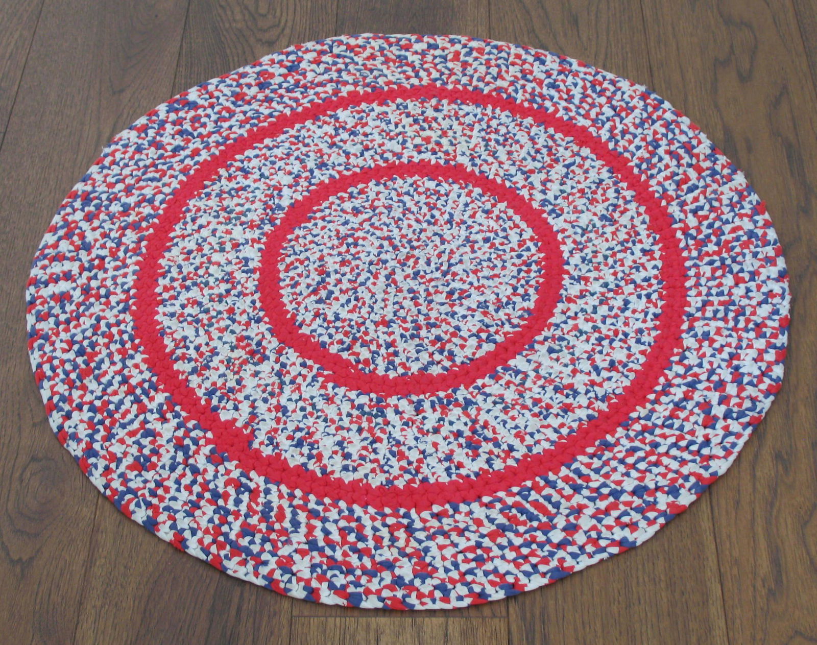 Vintage New England round braided rug. (1 of 3)