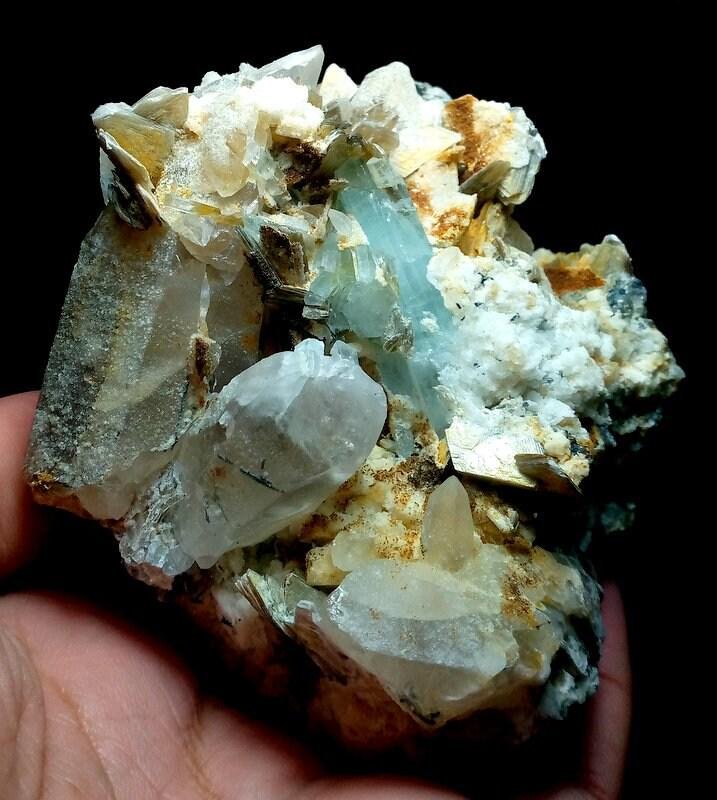520 Grams Lovely Aquamarine With Quartz & Muscovite Specimen From Shigar Skardu pakistan: Materials: Aquamarine SpecimenDescription520 Grams Lovely Aquamarine With Quartz & Muscovite Specimen From Shigar Skardu pakistanSIZE 98*88*75 mmReserve: $84.00Shipping:Domestic: Flat-rate of $25.00 t