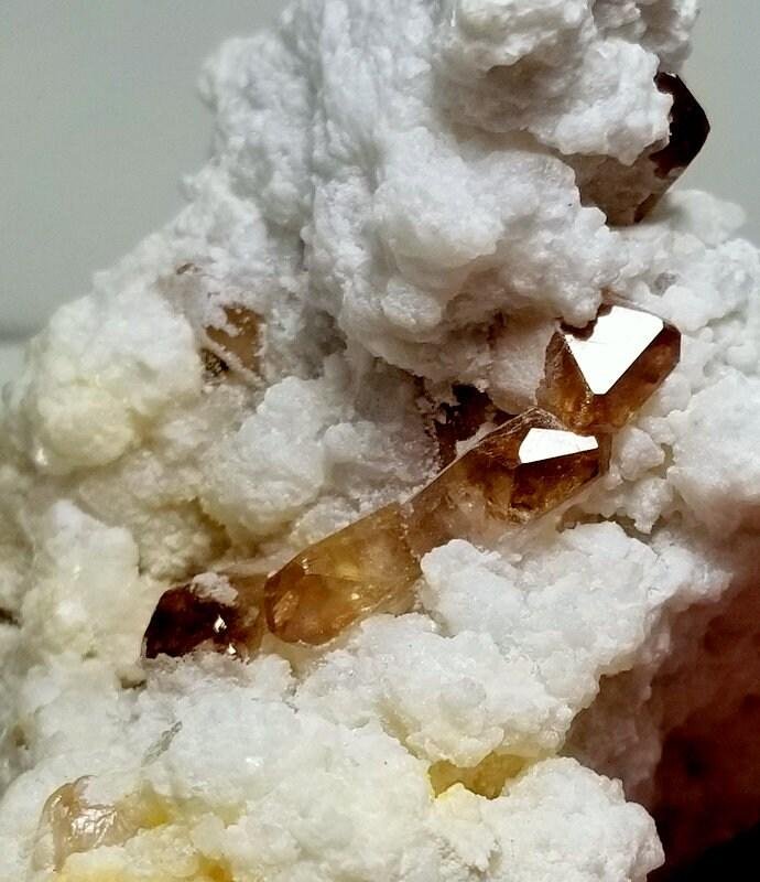 463 Gram Very Beautiful undamage Heated Topaz Bunch Crystals Specimen From Sakrdu pakistan: Description463 Gram Very Beautiful undamage Heated Topaz Bunch Crystals Specimen From Sakrdu pakistansize 95mm 60mm 87mmweight 463 GramReserve: $130.00Shipping:Domestic: Flat-rate of $10.00 to anywher