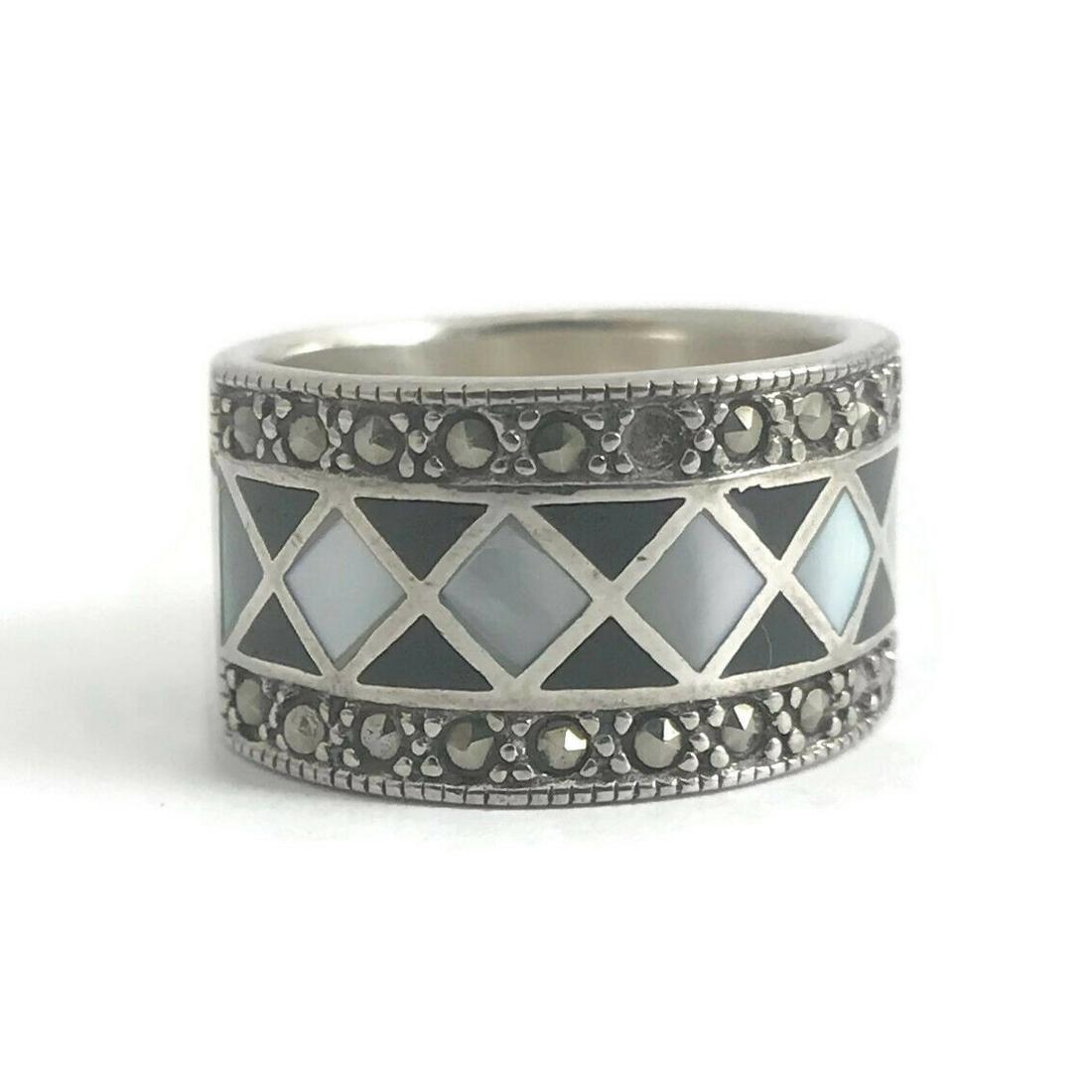 Vintage Wide Mother of Pearl Enamel Geometric Ring Sterling Silver, 10.42 Grams (1 of 12)
