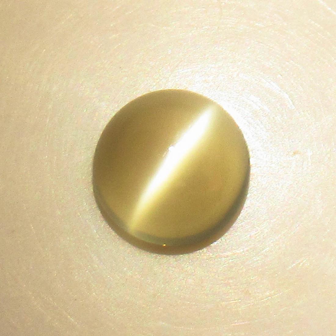 3.97 Ctw Natural Moonstone Round Cab: No Reserve! Title: 3.97 Ctw Natural Moonstone Round Cab Stone Clarity: Semi-Transparent Gemstones: Natural Moonstone Carat Weights: 3.97 Size/Dimensions: 10.30 x 10.30 x 5.70 mm Additional Information