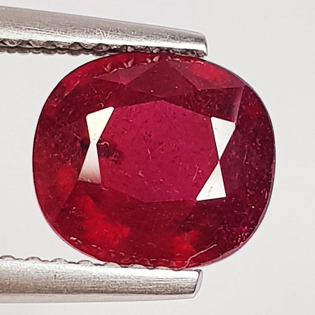 2.35 Ctz Top Quality Pinkish Red Natural Ruby (1 of 4)