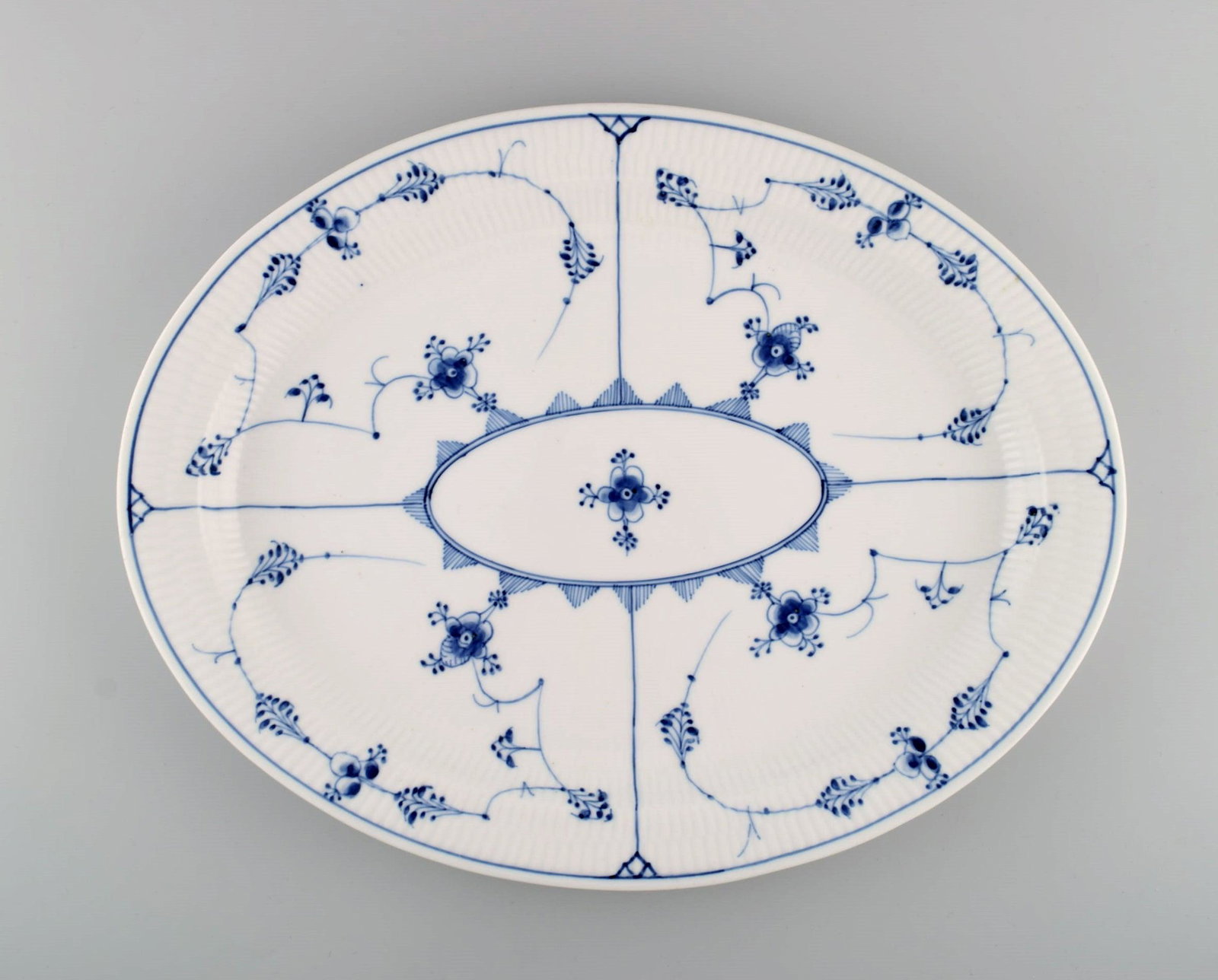 Large oval Royal Copenhagen Blue Fluted Plain serving dish. Model number 1/192. Dated 1894-1900. (1 of 4)
