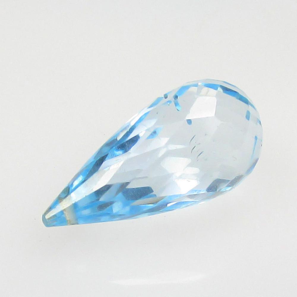 5.95 Ctw Natural Blue Topaz Pear Drop Beads: No Reserve! Title: 5.95 Ctw Natural Blue Topaz Pear Drop Beads Stone Clarity: VVS Gemstones: Natural Blue Topaz Beads Carat Weights: 5.95 Size/Dimensions: 15.20 x 7.50 x 7.50 mm Additional Information