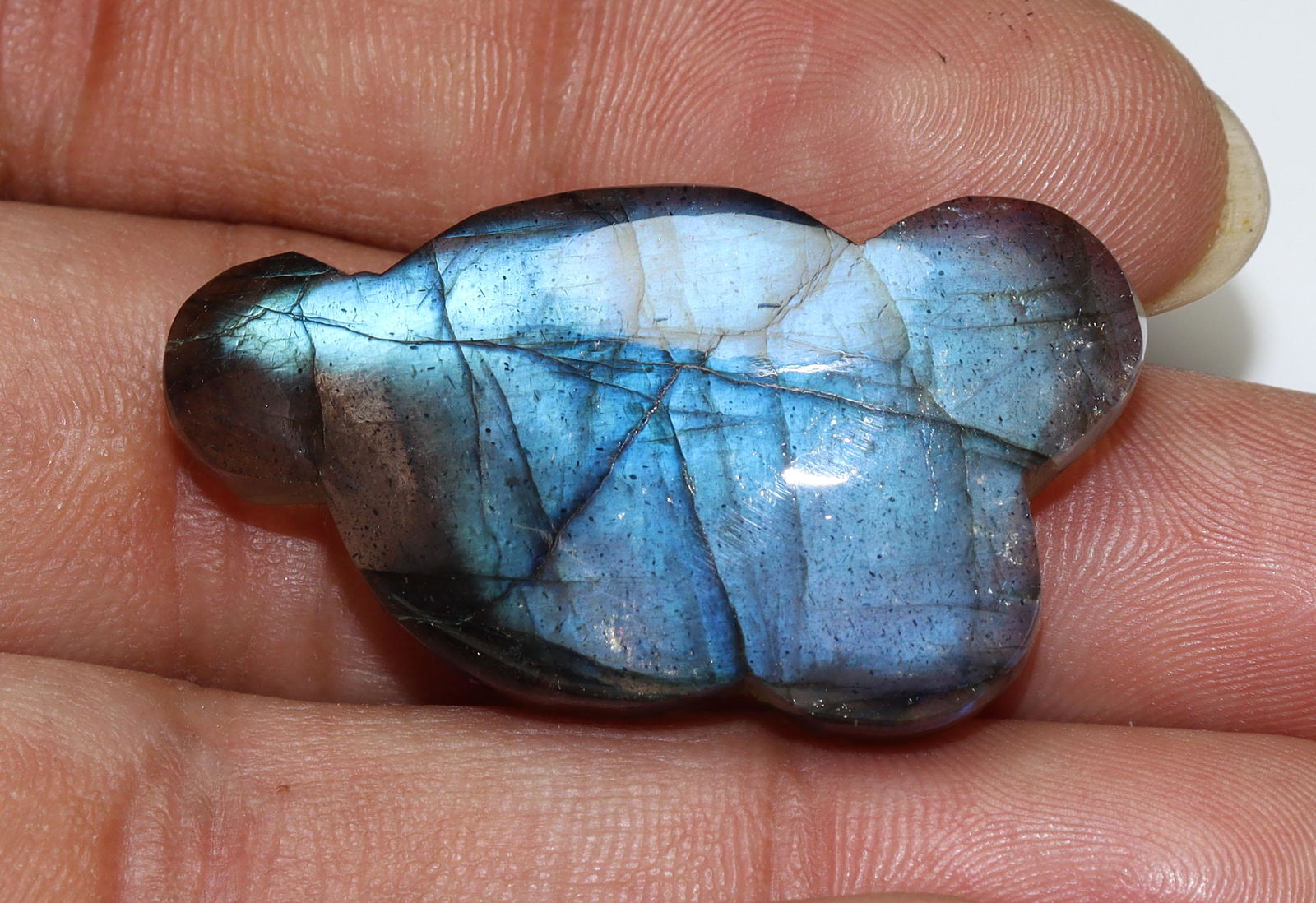 Wonderful " Natural Labradorite " 48.79 Cts Natural Labradorite: No Reserve! Title: Wonderful " Natural Labradorite " 48.79 Cts Natural Labradorite Additional Information: Gemstone : Natural Labradorite Shape : Fancy Shape Cabochan Weight : 48.79 carats Measurement
