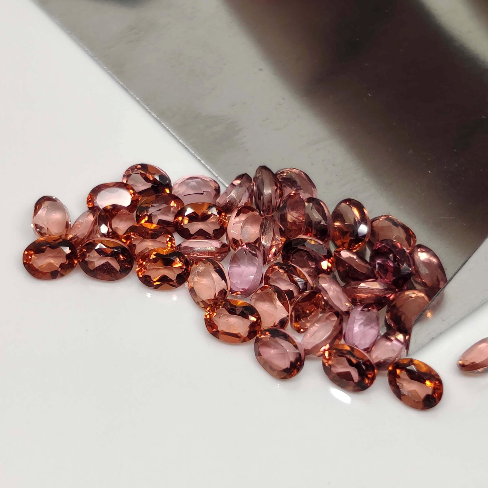 7.30 ct Natural Counter Intuitive Mystic Quartz Lot: No Reserve! Gemstones: Natural Mystic Quartz Carat Weights: 7.30 ct Size/Dimensions: 4 X 3 mm Treatment: Coated Shipping: Domestic: Flat-rate of $7.00 to anywhere within the contiguous U.S. Internatio