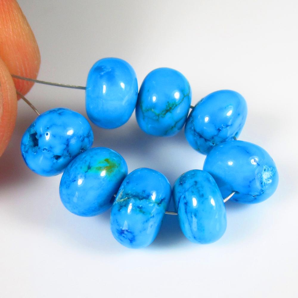 Natural Turquoise Beads - 18.03 Ct: No Reserve! Title: Natural Turquoise Beads - 18.03 Ct Origin: Africa Weight: 18.03 Size/Dimensions: 7.3 - 7.6 mm Additional Information: Pieces : 8 No's / Shape : Round Drilled / Color : Blue / Clarit