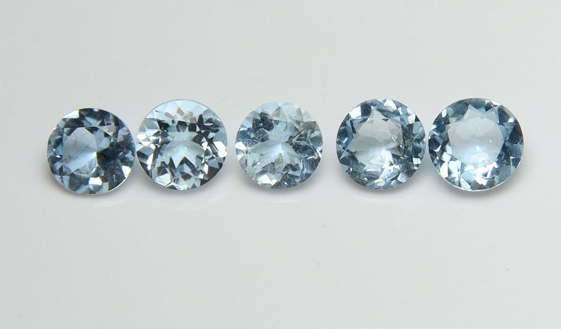 Wonderful " Natural Aquamarine " 1.09 Cts Natural Aquamarine Set: No Reserve! Title: Wonderful " Natural Aquamarine " 1.09 Cts Natural Aquamarine Set Additional Information: Gemstone : Natural Aquamarine Origin : Australia Weight : 1.09 carats Dimensions : 4x4 mm, S