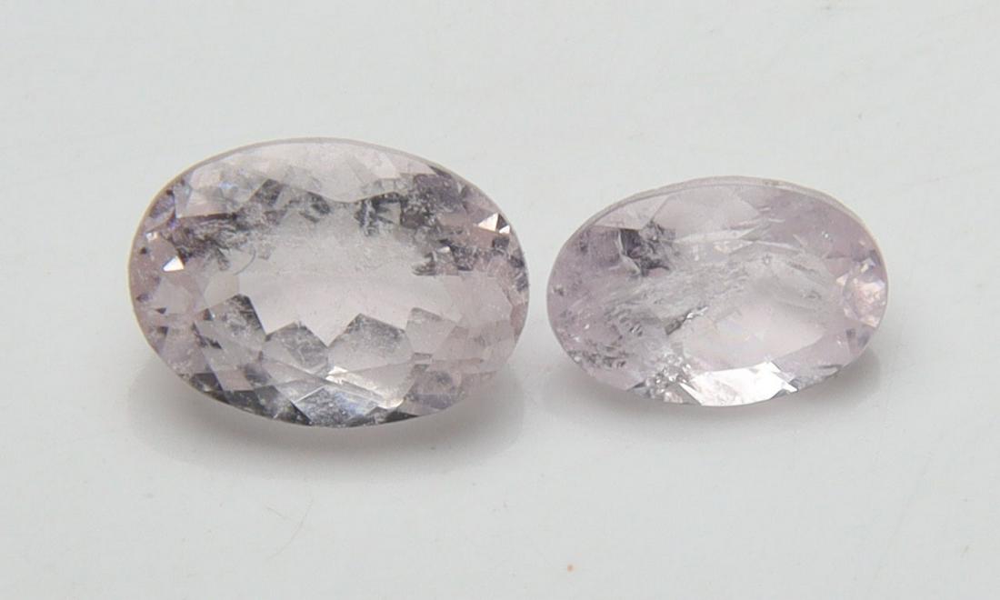 Beautiful " Natural Morganite " 1.29 cts Natural Morganite Set: No Reserve! Title: Beautiful " Natural Morganite " 1.29 cts Natural Morganite Set Additional Information: Gemstone : Natural Morganite Shape and Cut : Oval, Cut Weight : 1.29 carats Measurements : 7x5