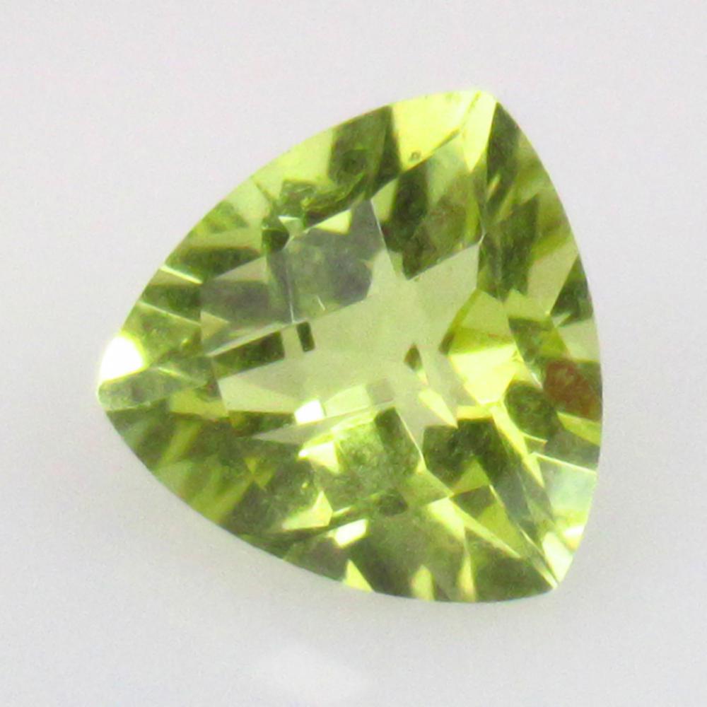 3.10 Ctw Natural Lemon Quartz Trillion Cut: No Reserve! Title: 3.10 Ctw Natural Lemon Quartz Trillion Cut Stone Clarity: VVS Gemstones: Natural Lemon Quartz Carat Weights: 3.10 Size/Dimensions: 10.00 x 10.00 x 6.80 mm Additional Information: Go