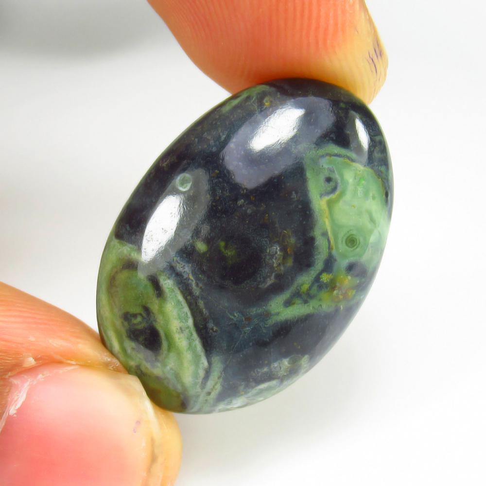 18.30 Ct - Natural Oregon Jasper: No Reserve! Title: 18.30 Ct - Natural Oregon Jasper Additional Information: Gemstone Metal Purity: - Gemstones: Jasper Carat Weights: 18.30 Size/Dimensions: 26.0 x 18.6 x 5.0 mm Additional Information