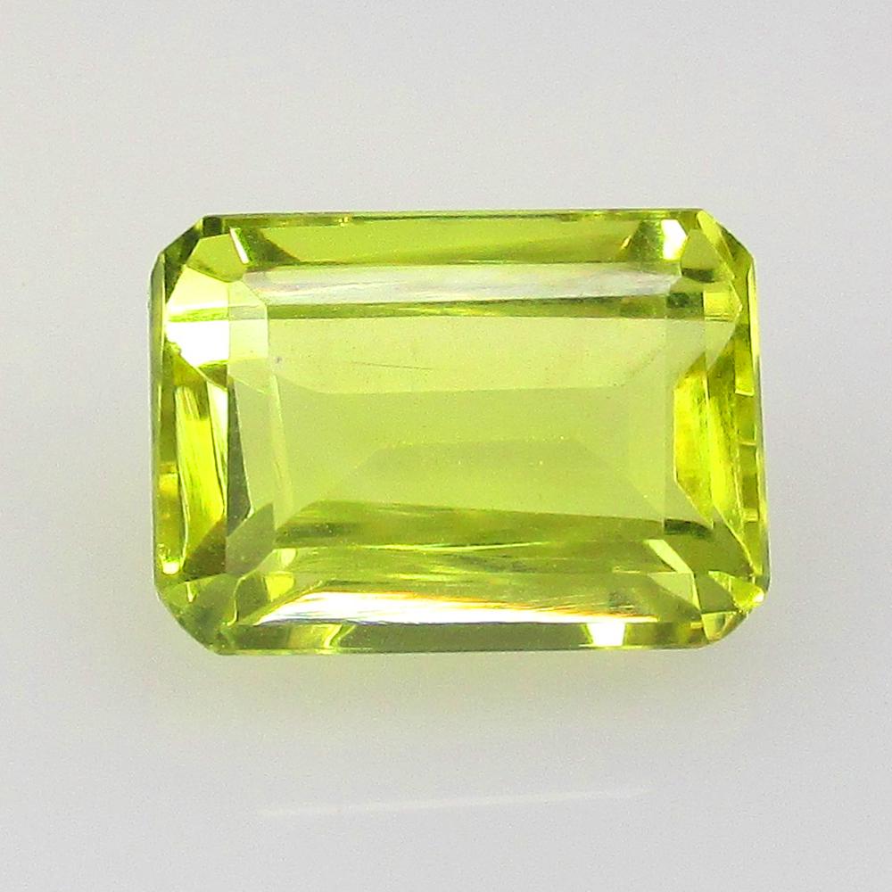 5.84 Ctw Natural Lemon Quartz Octagon Cut: No Reserve! Title: 5.84 Ctw Natural Lemon Quartz Octagon Cut Stone Clarity: VVS Gemstones: Natural Lemon Quartz Carat Weights: 5.84 Size/Dimensions: 12.60 x 9.10 x 7.00 mm Additional Information: Good