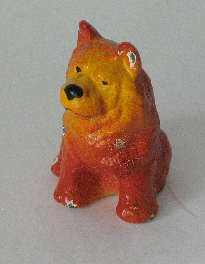 Vintage cast iron Chow dog paper weight. (1 of 2)