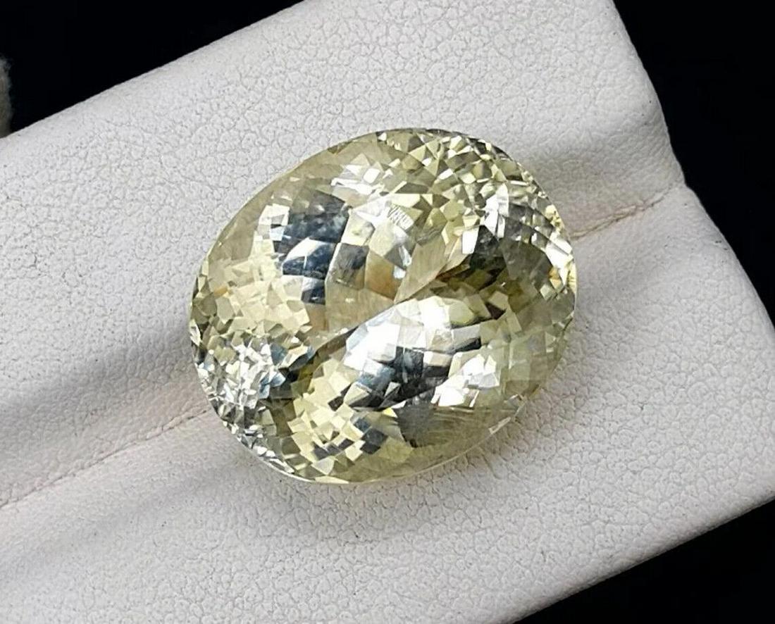 Kunzite, 26.35 Carats Very Amazing Natural Peach Kunzite Gemstone From Afghanist: Kunzite, 26.35 Carats Very Amazing Natural Peach Kunzite Gemstone From Afghanistan - Item NR412 Dimension 19x16x12 mm ...... Weight 26.35 Carats ...... NO Treatment= Natural Gemstone ...... History Ku