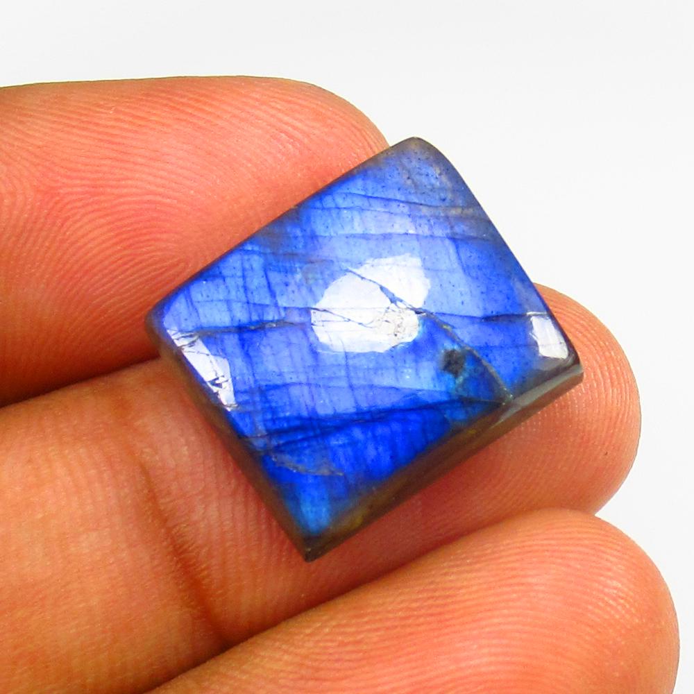 11.95 Ct - Natural Labradoeite (1 of 4)