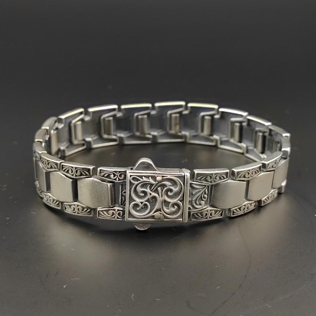 925 Sterling Silver Men's Bracelet,Mediavel Vintage Style: 925 Sterling Silver Men's Bracelet,Mediavel Vintage Style. -Condition:New Weight:28g -Size:7.48 in(19cm) Link Width:0.47 inch (12mm) With Gift Box. Express Shipping.Carrier:DHL Express Combine Shippin