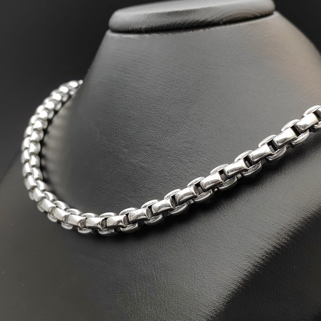 925 Silver Necklace,Hollow Chain,Men Necklace: 925 Silver Necklace,Hollow Chain -Condition:New -Total Weight:33.5g Size:23.22 in(59cm) With Gift Box Express Shipping.Carrier:DHL Express Combine Shipping Prices: 2 lots 30$ 3 lots 35$ 4 lots 40$ 5 l