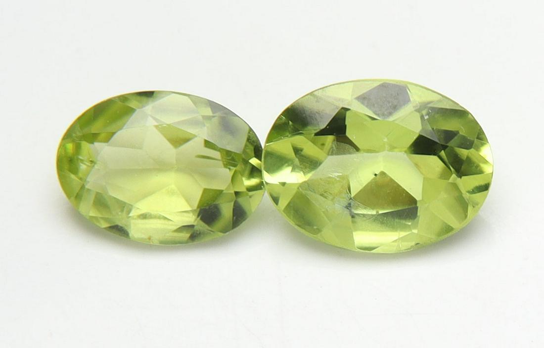 Gourgeous " Natural Peridot " 1.70 cts Natural Peridot Set (1 of 4)