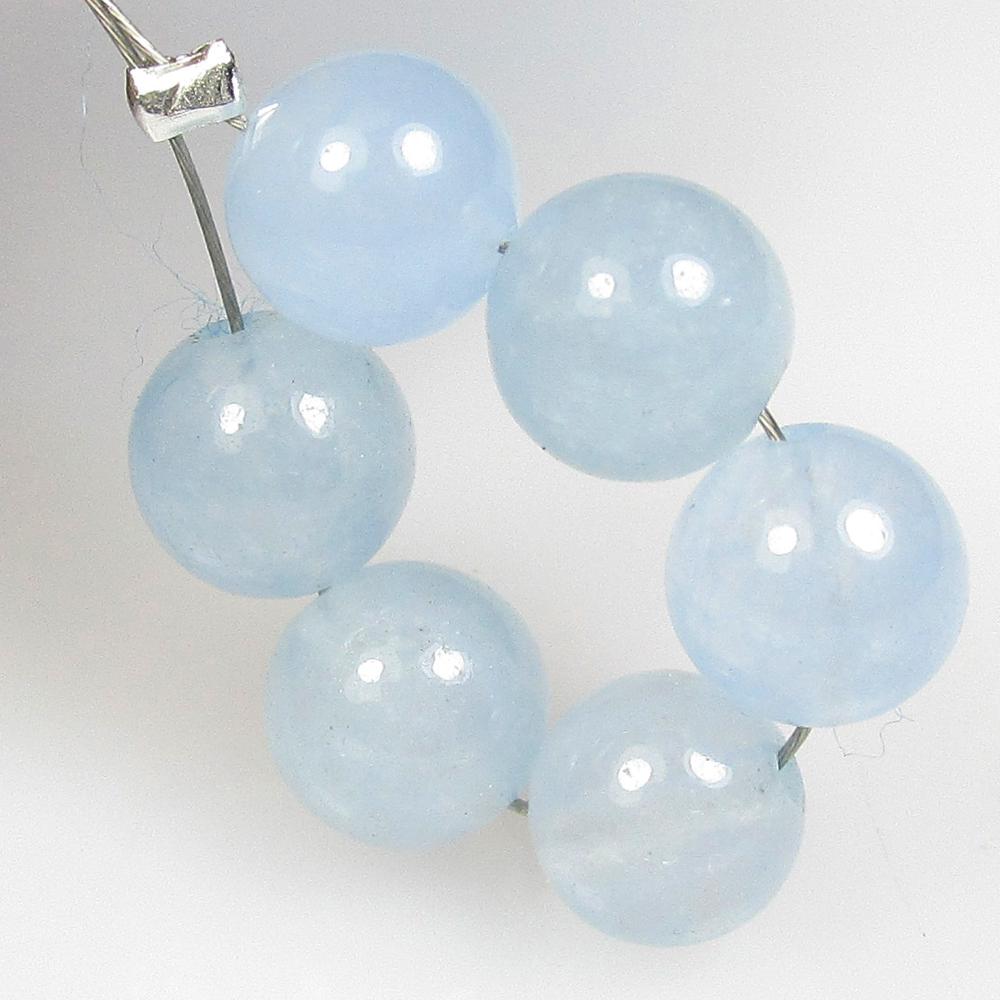 10.48 Ctw Natural 6 Drilled Onyx Round Beads: No Reserve! Title: 10.48 Ctw Natural 6 Drilled Onyx Round Beads Stone Clarity: Semi-Transparent Gemstones: Natural Onyx Beads Carat Weights: 10.48 Size/Dimensions: 6.30 - 6.60 mm / 6 Pc's Additional I