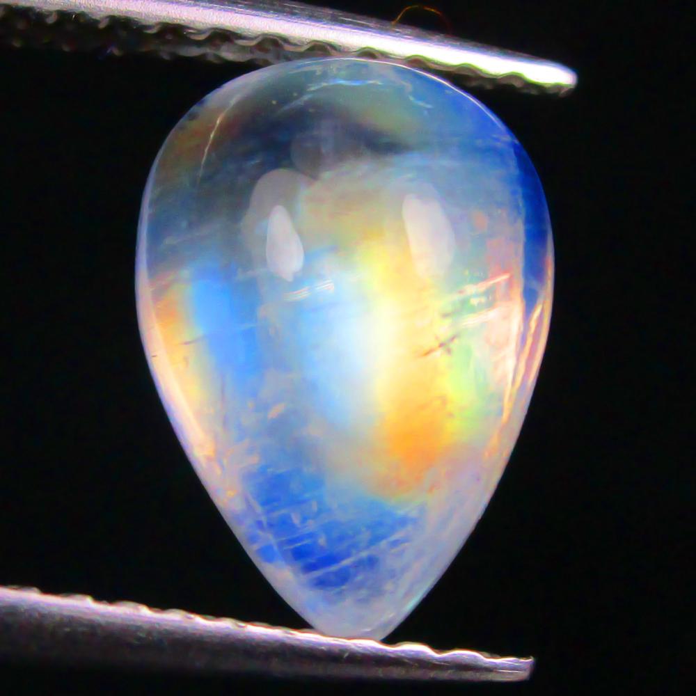 2.18 Ctw Natural Blue Moonstone Pear Cab: No Reserve! Title: 2.18 Ctw Natural Blue Moonstone Pear Cab Stone Clarity: Transparent Gemstones: Natural Moonstone Carat Weights: 2.18 Size/Dimensions: 10.10 x 7.20 x 4.80 mm Additional Information:
