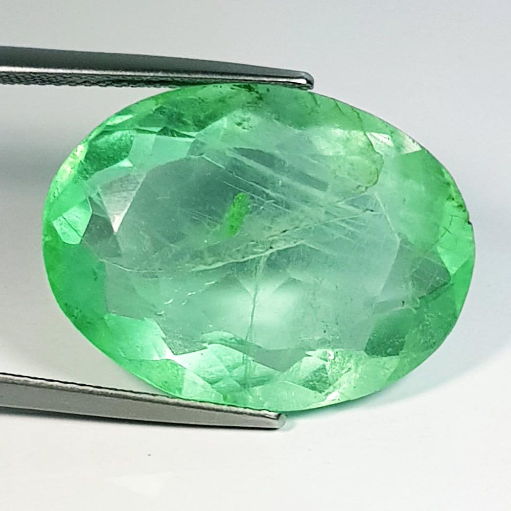 33.71 ctz" Big Sized Green Gem" Natural Mined Fluorite: No Reserve! Title: 33.71 ctz" Big Sized Green Gem" Natural Mined Fluorite Color/Clarity: Green / VS Gemstone: Fluorite Carat Weights: 33.71 Size: 23.55 x 17.73 x 10.55 Additional Information: Oval / B