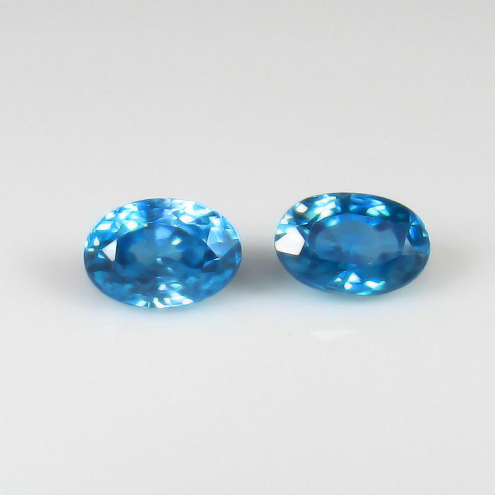 1.61 Ct - Natural Blue Zircon Pair: No Reserve! Title: 1.61 Ct - Natural Blue Zircon Pair Additional Information: Gemstone Gemstones: Zircon Carat Weights: 1.61 Size/Dimensions: 6.0 x 4.0 x 3.1 mm Additional Information: Pieces : 2 No's
