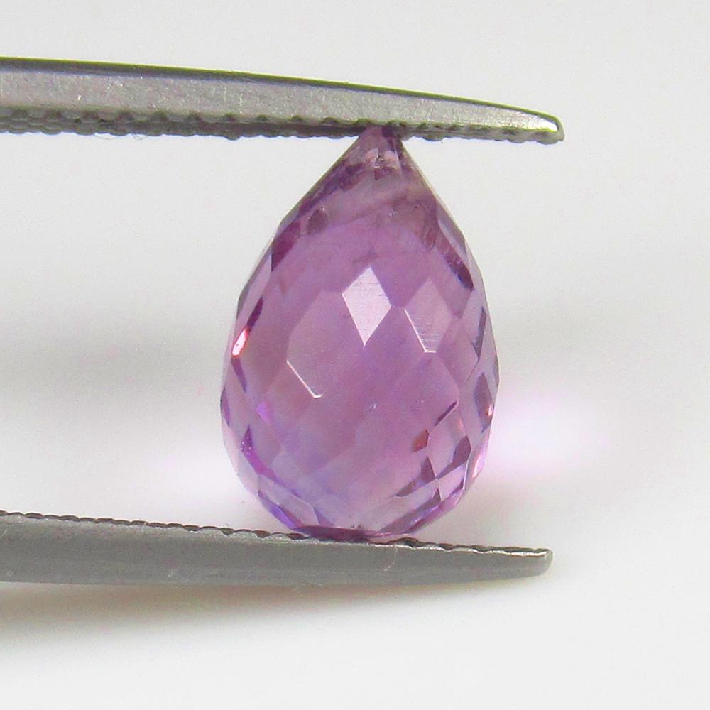 Natural Purple Amethyst Beads - 3.27 Ct: No Reserve! Title: Natural Purple Amethyst Beads - 3.27 Ct Origin: Brazil Weight: 3.27 Size/Dimensions: 10.5 x 7.3 x 7.3 mm Additional Information: Pieces : 1 No's / Shape : Drilled Pear Drop Beads / 