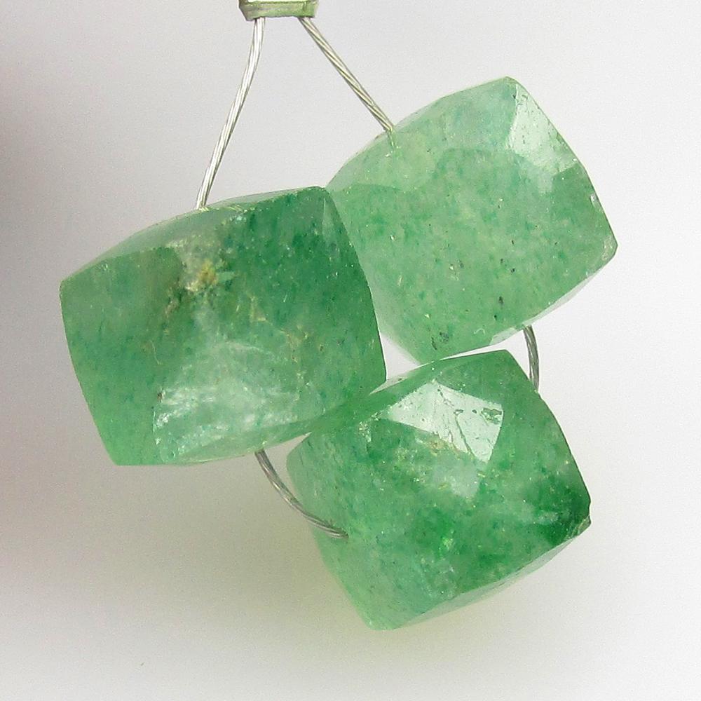 12.44 Ctw Natural 3 Beryl Square Beads: No Reserve! Title: 12.44 Ctw Natural 3 Beryl Square Beads Stone Clarity: Transparent Gemstones: Natural Beryl Beads Carat Weights: 12.44 Size/Dimensions: 7.3x7.3 - 8.0x8.0 mm / 3 P'cs Additional Infor