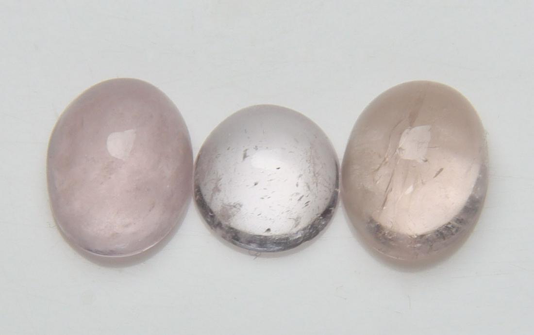 Gourgeous " Natural Morganite " 3.07 cts Natural Morganite Pair: No Reserve! Title: Gourgeous " Natural Morganite " 3.07 cts Natural Morganite Pair Additional Information: Gemstone : Natural Morganite Shape and Cut : Oval, Round Cabochon Weight : 3.07 carats Measur