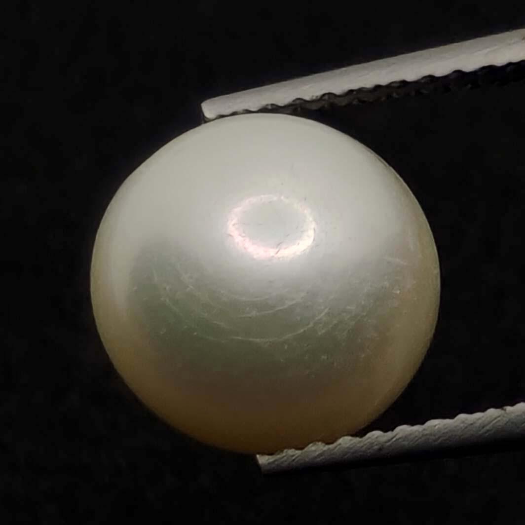 5.95 Ct Natural Fresh Water Pearl: No Reserve! Title: 5.95 Ct Natural Fresh Water Pearl Gemstones: Natural Fresh Water Pearl Carat Weights: 5.95 ct Size/Dimensions: 10 X 10 mm Origin: India Treatment: None Materials & Techniques: Pearl