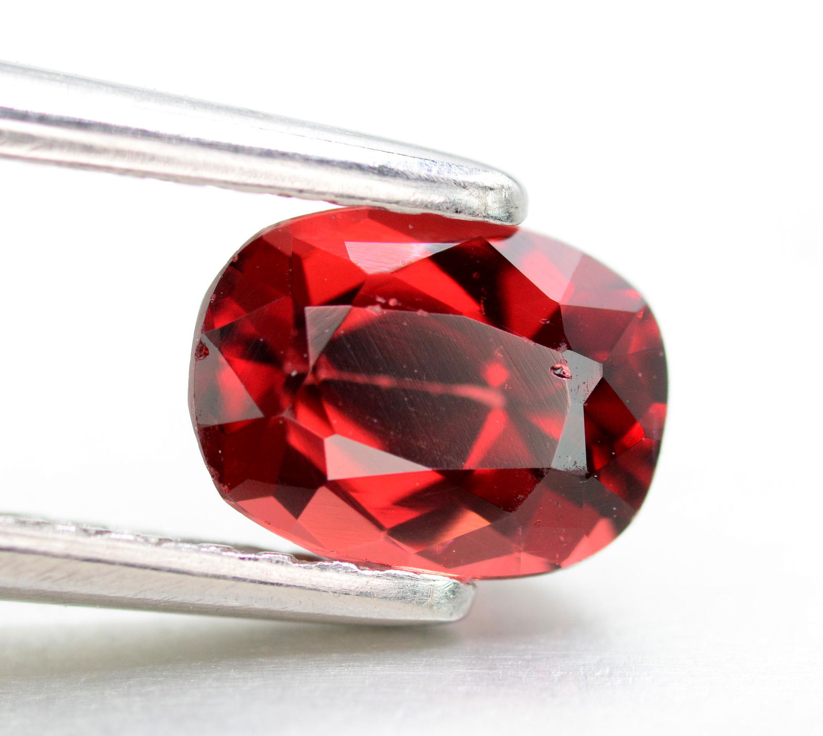 0.95 Carats Amazing Natural Rhodolite Garnet Gemstone (1 of 3)