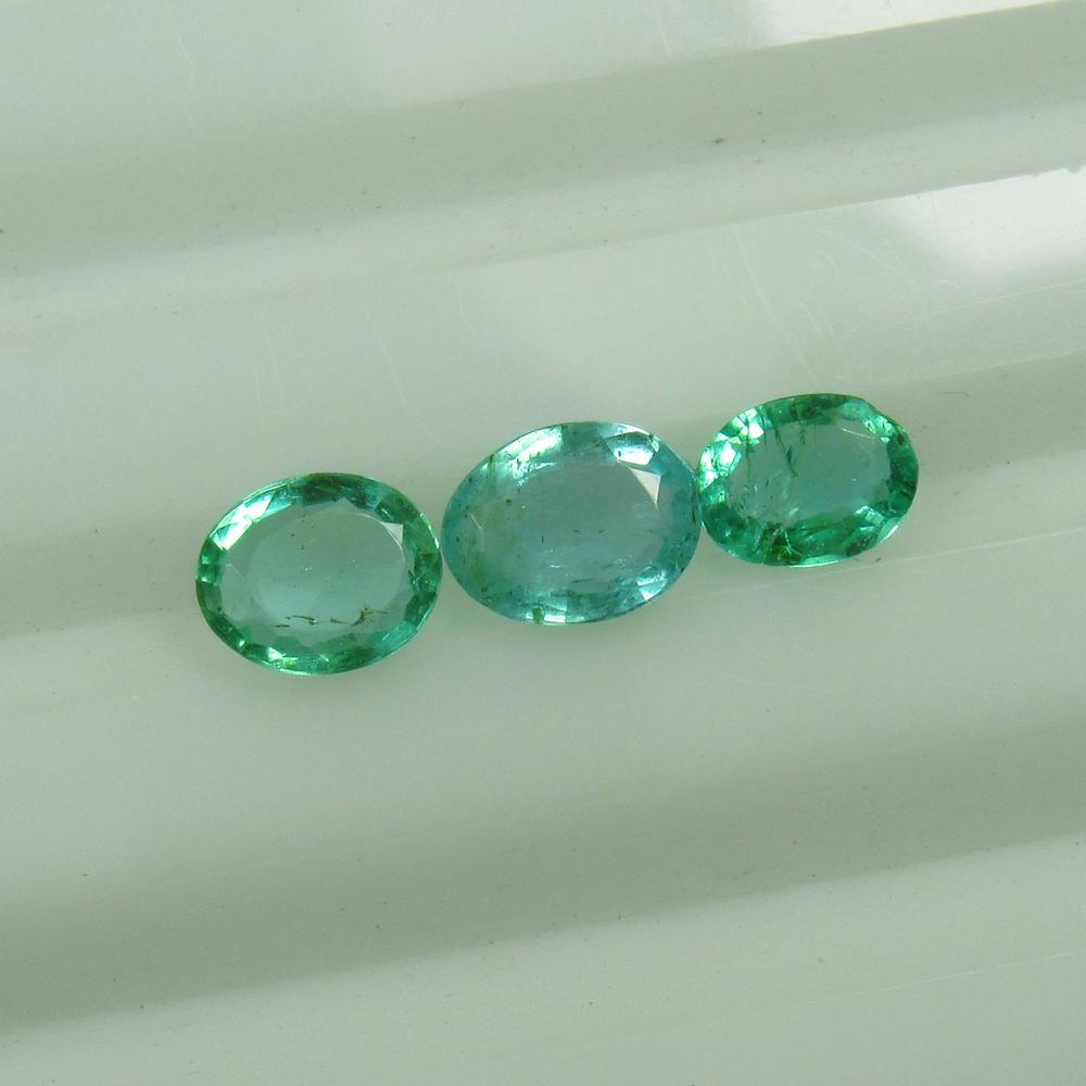 Natural Emerald Set - 0.94 Ct (1 of 3)