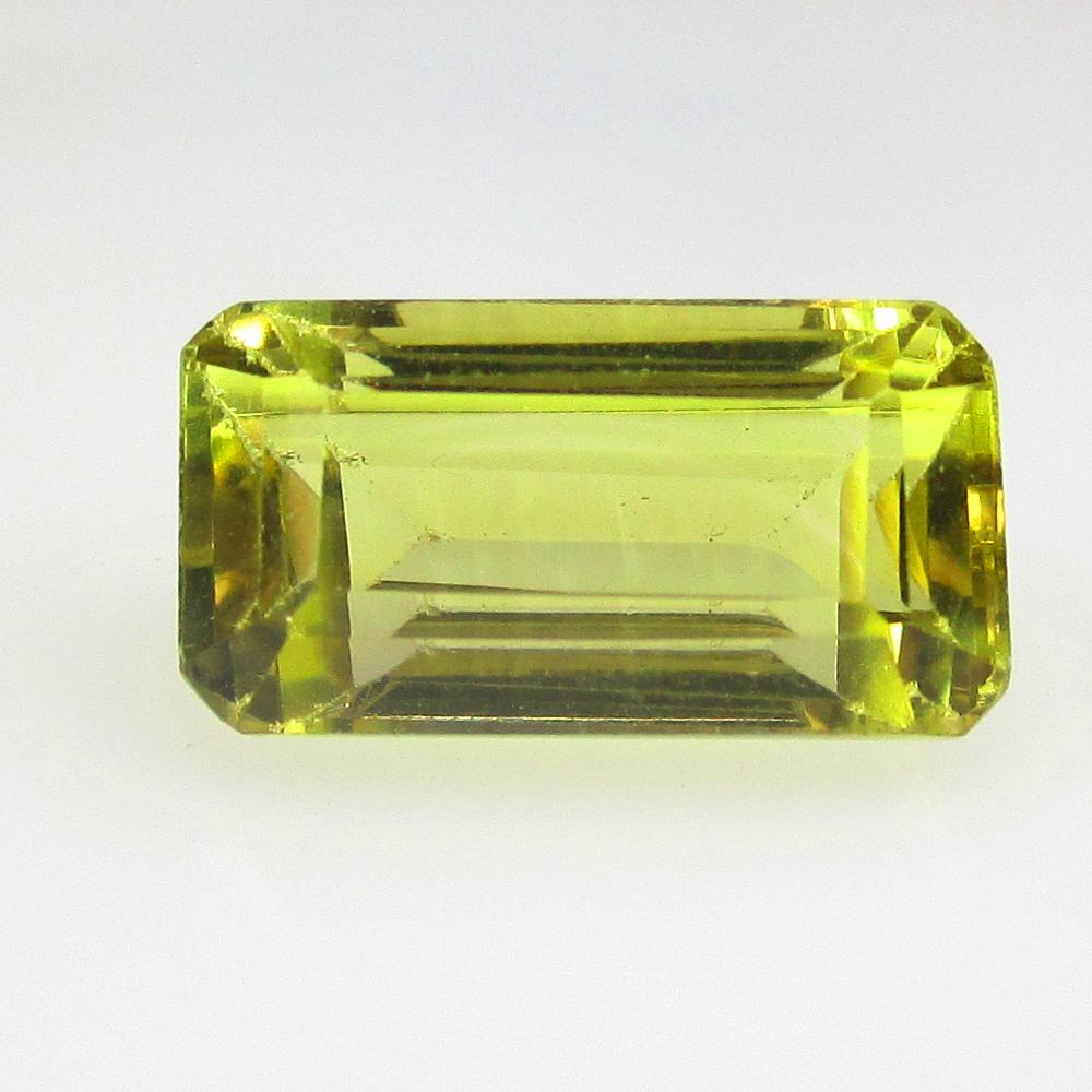 7.35 Ctw Natural Lemon Quartz Octagon Cut: No Reserve! Title: 7.35 Ctw Natural Lemon Quartz Octagon Cut Stone Clarity: VVS Gemstones: Natural Lemon Quartz Carat Weights: 7.35 Size/Dimensions: 15.20 x 8.20 x 7.90 mm Additional Information: Good