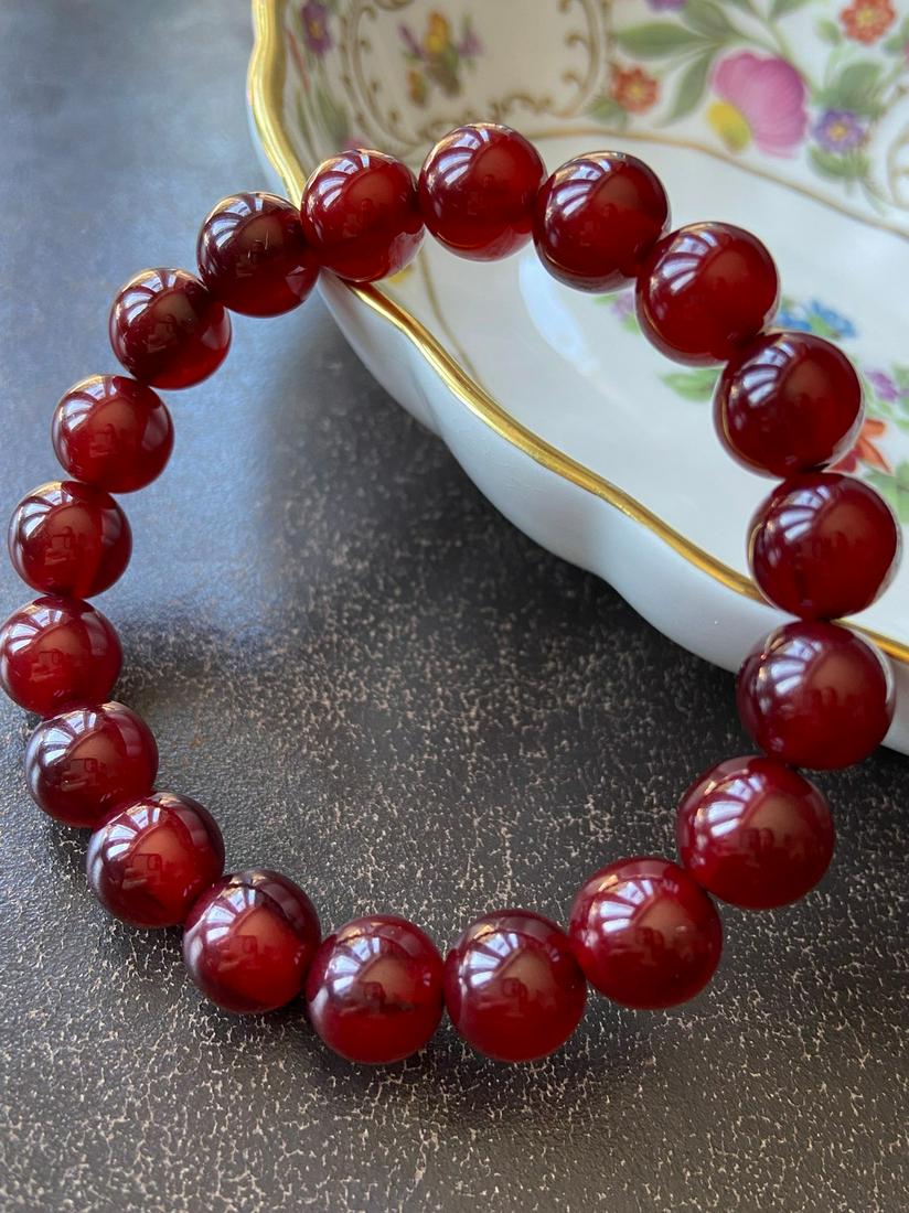 10mm Vintage Cherry Amber Bakelite Beads Bracelet (1 of 5)