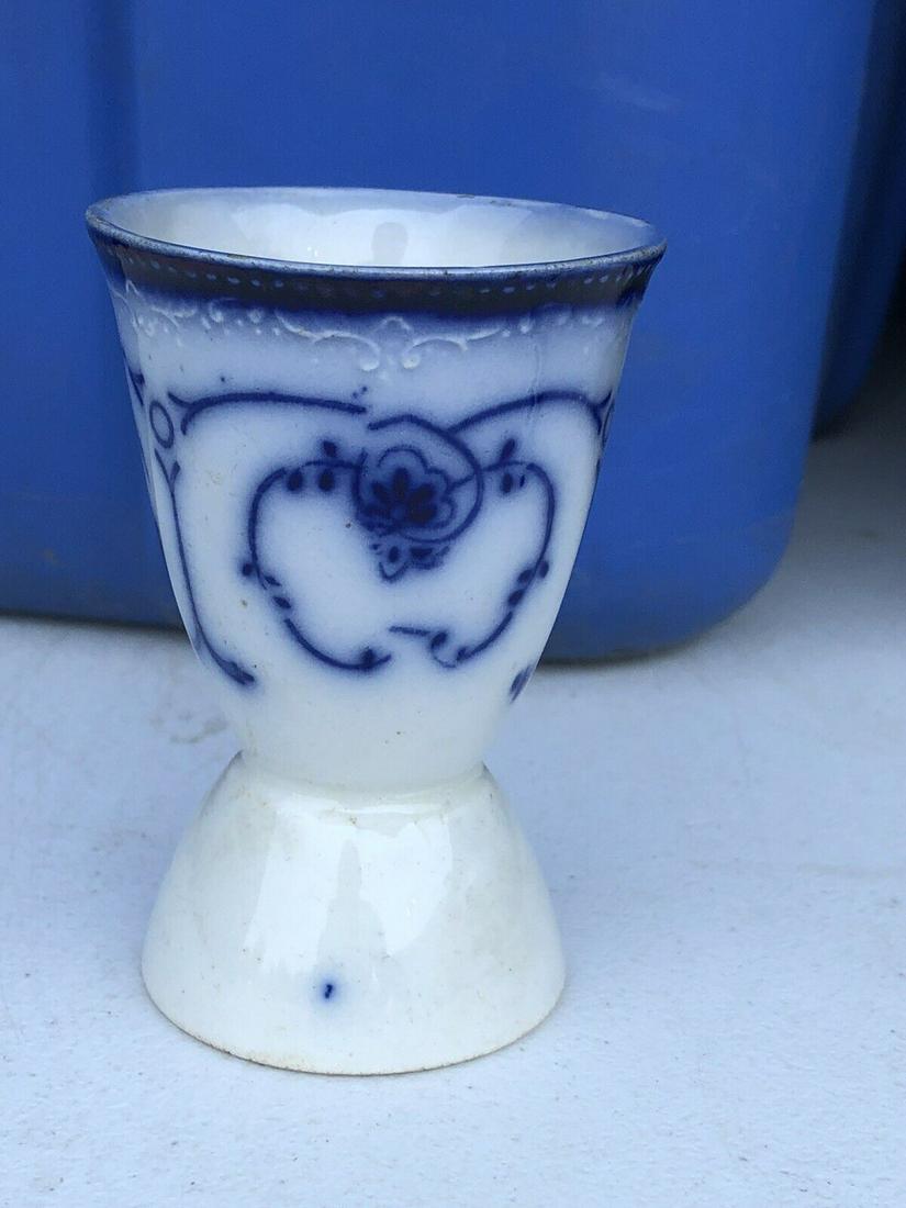 Flow Blue Egg Cup (1 of 5)