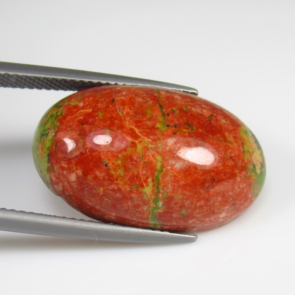 Natural Unakite Jasper - 19.34 Ct: No Reserve! Title: Natural Unakite Jasper - 19.34 Ct Origin: Brazil Weight: 19.34 Size/Dimensions: 23.0 x 14.5 x 7.5 mm Additional Information: Pieces : 1 No's / Shape : Oval Cabochon / Color : Green